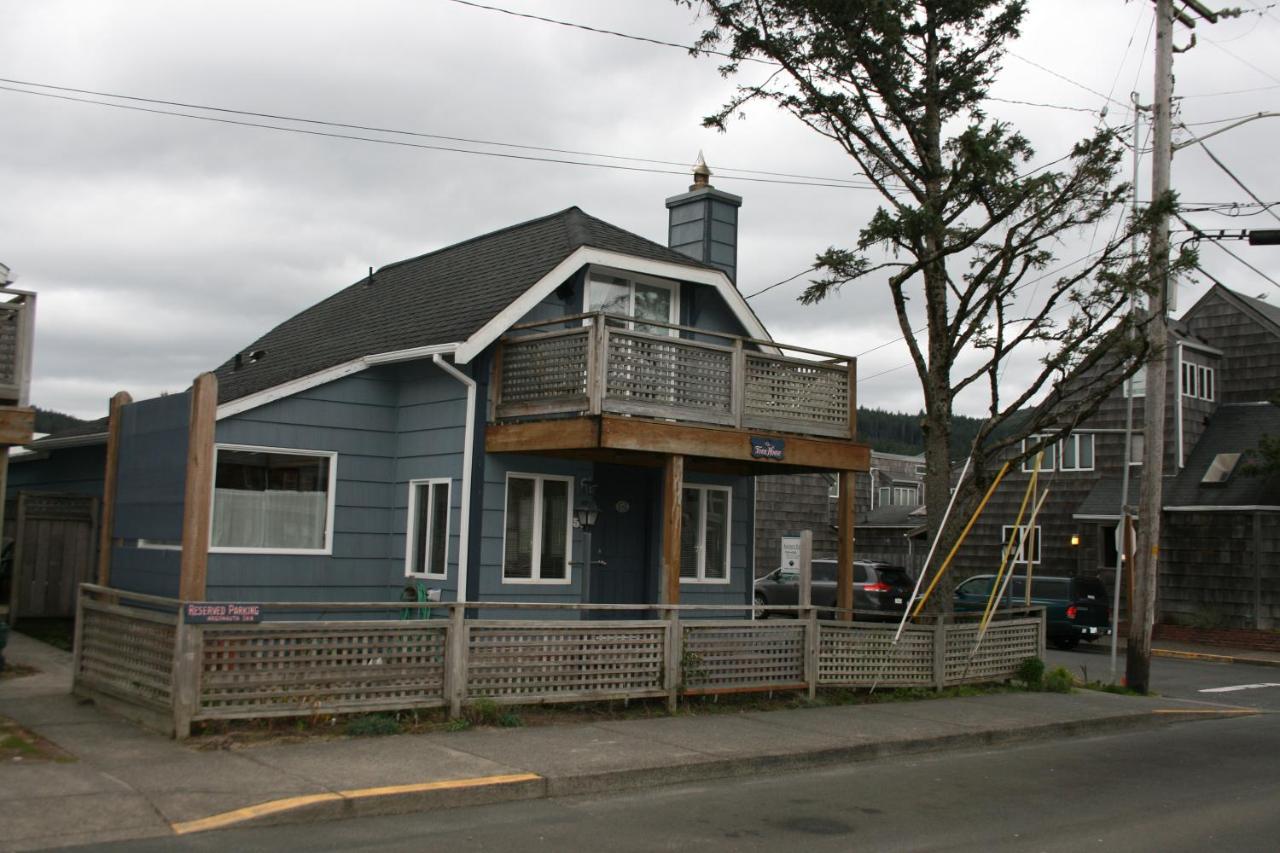 Argonauta Two Bedroom Cottage at The Waves