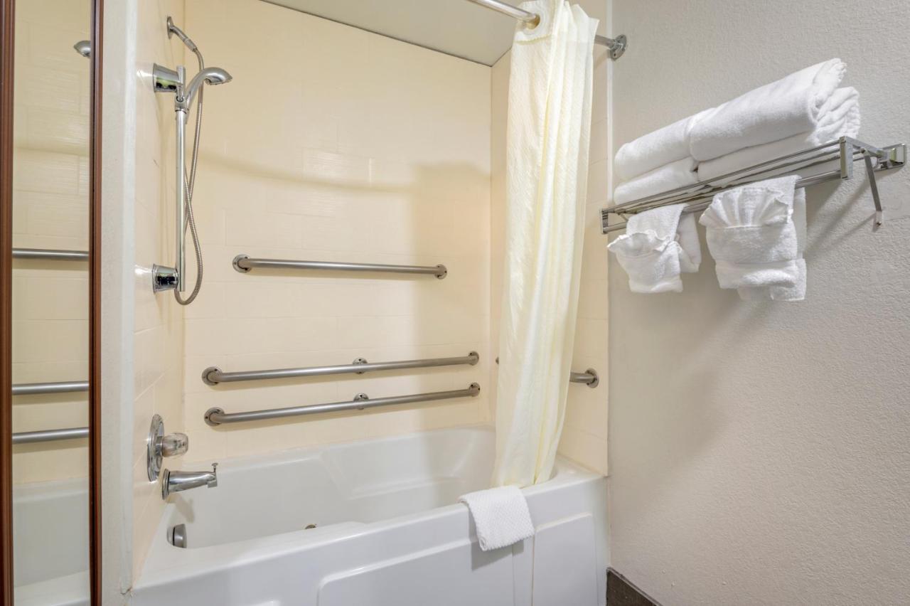 Double Room with Two Double Beds - Accessible/Non-Smoking at Sleep Inn Naperville - Chicago
