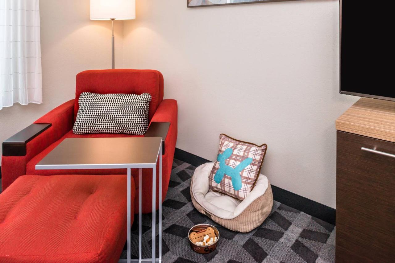Queen Studio with Two Queen Beds and Mountain View  at TownePlace Suites by Marriott San Bernardino Loma Linda