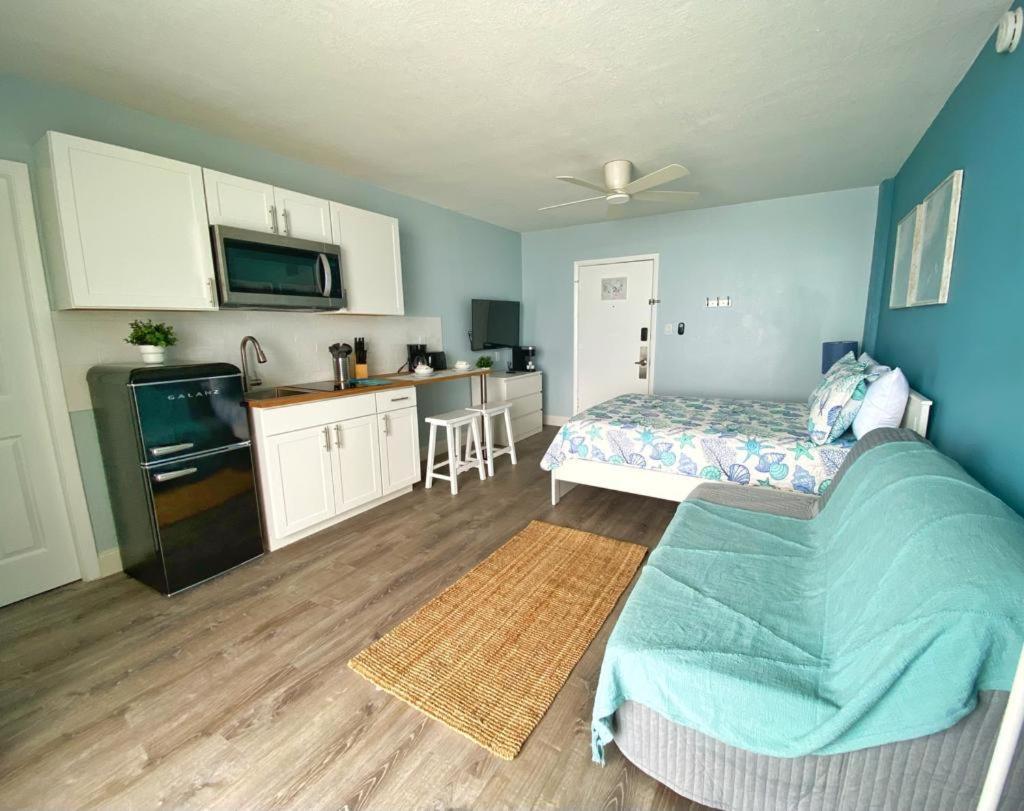  | Sea Dip Resort Studios!
