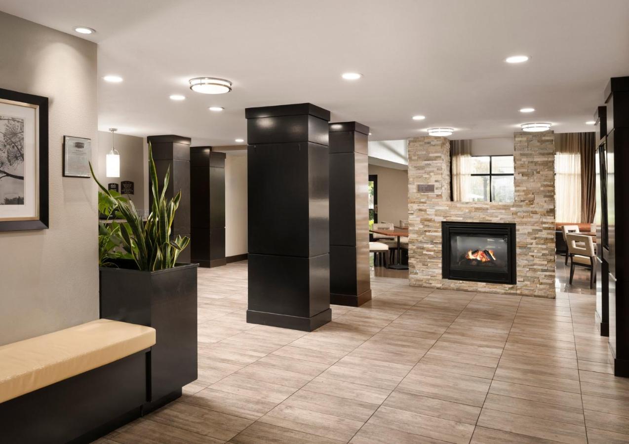 | Staybridge Suites Carlsbad, an IHG Hotel