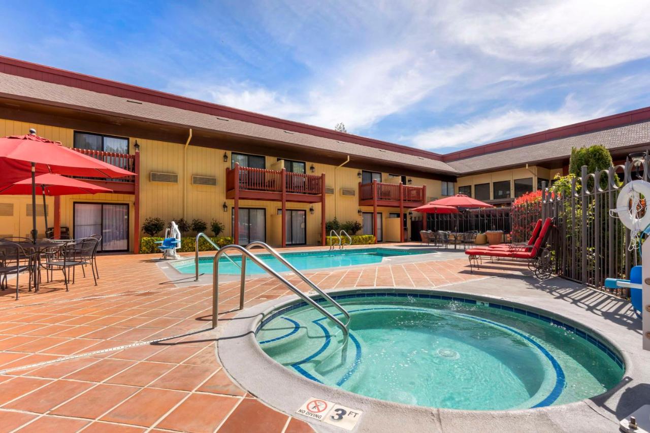 | Best Western Plus Placerville Inn