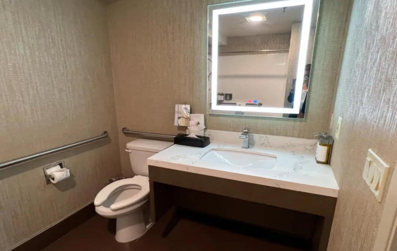 Empeiria High Sierra Hotel