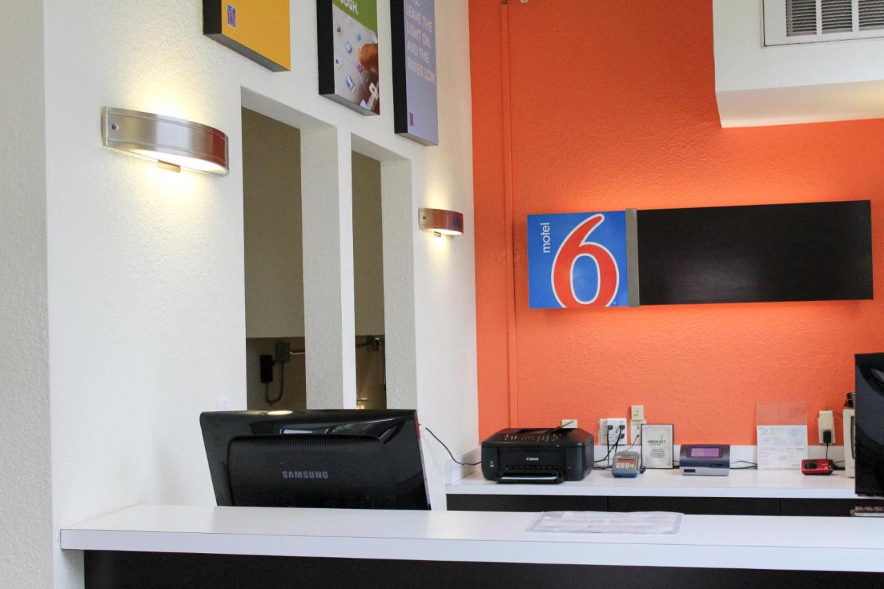 | Motel 6-Fort Lupton, CO