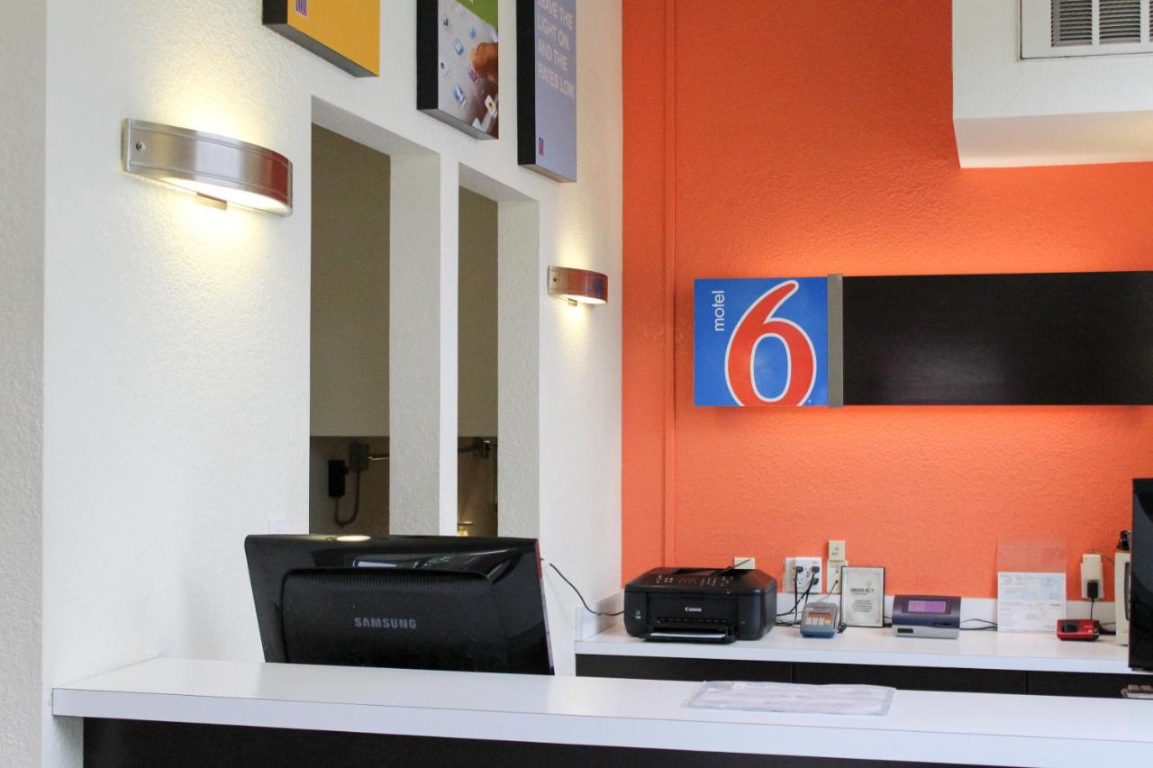| Motel 6-Fort Lupton, CO