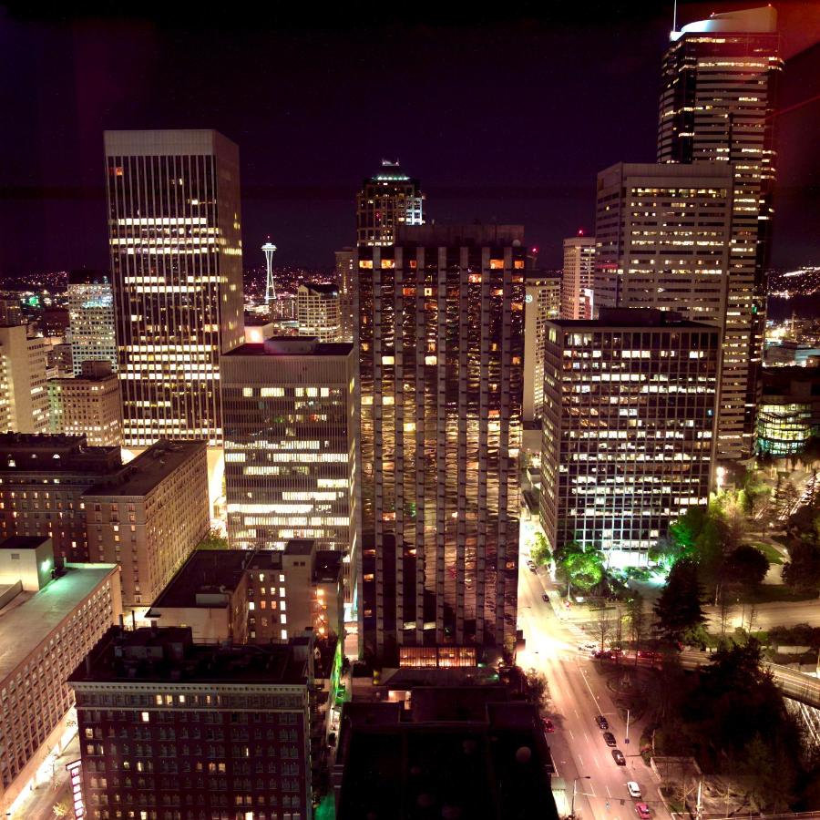 Guest King Room with City View at Renaissance Seattle Hotel