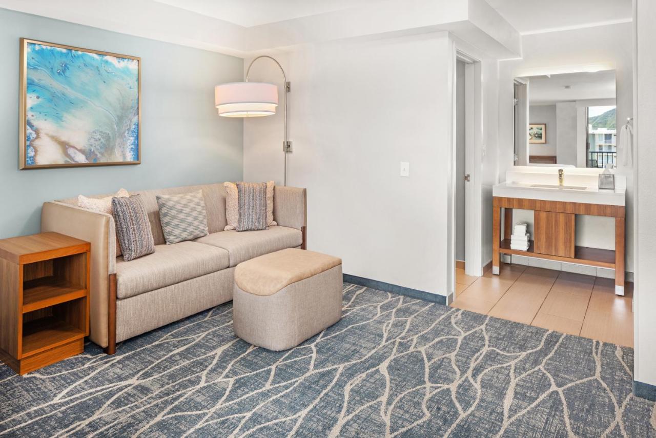 Specialty Queen Room with Two Queen Beds and Mountain View at Hyatt Place Waikiki Beach