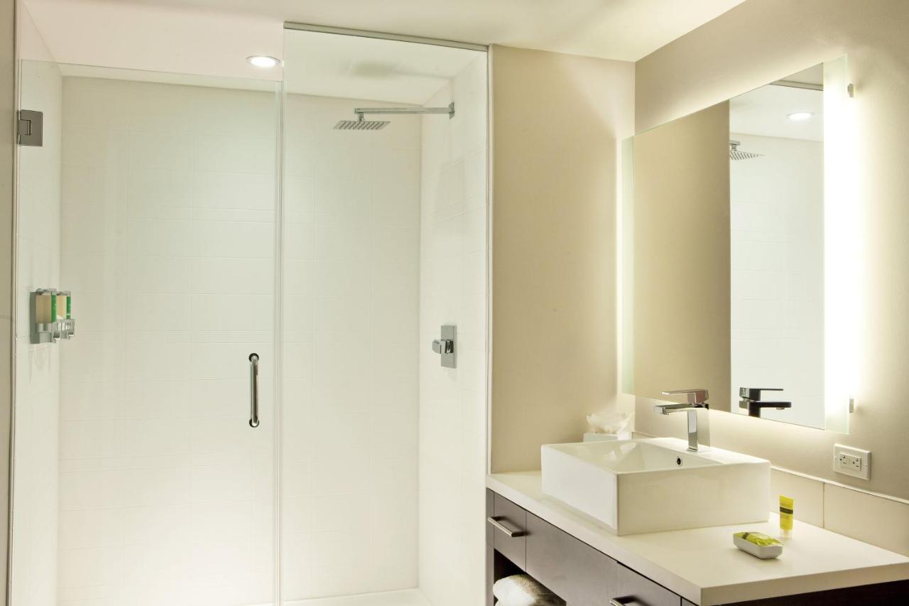 King Guest Room at Element by Marriott Miami Doral
