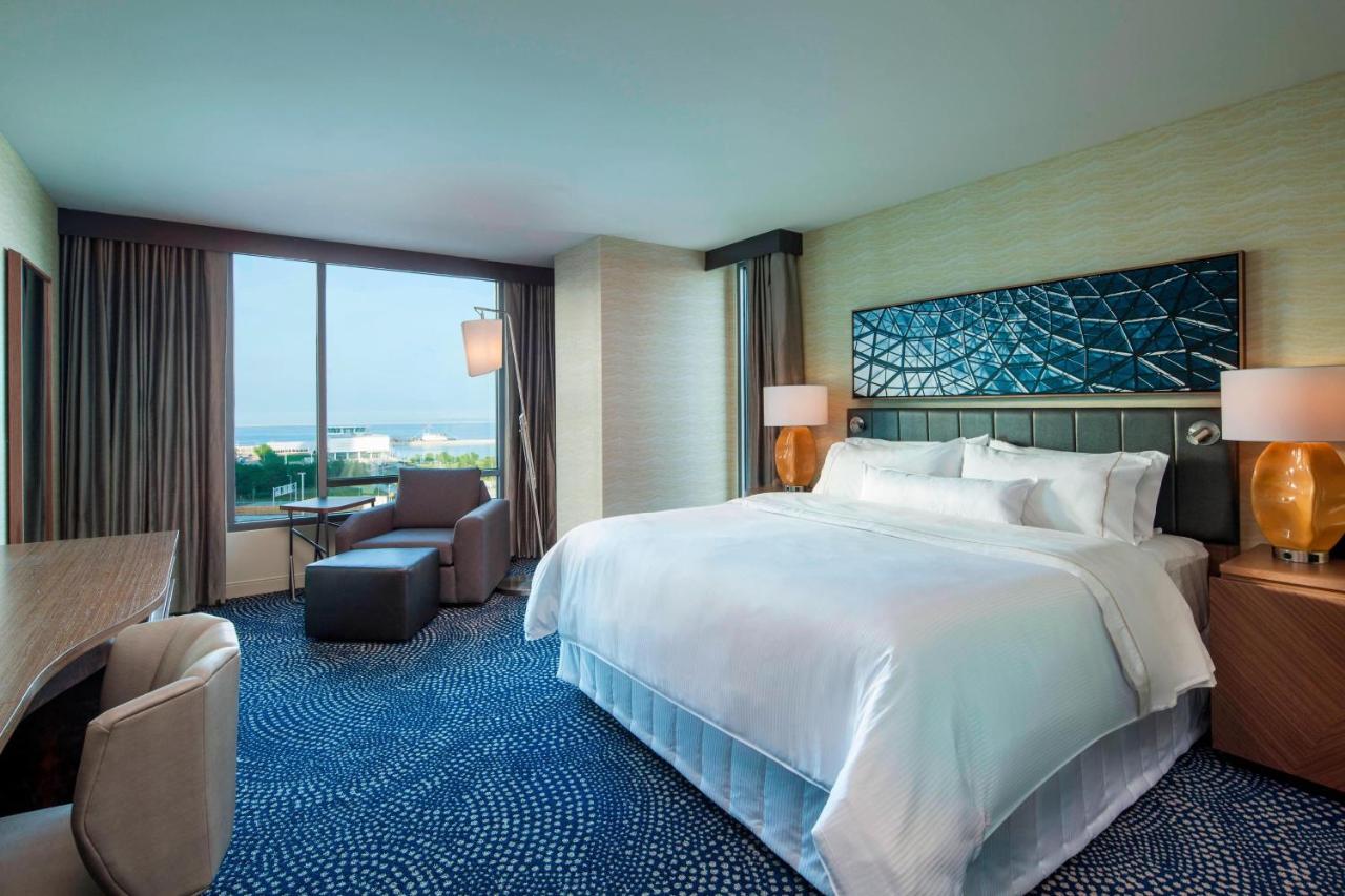 Deluxe Suite at The Westin Milwaukee