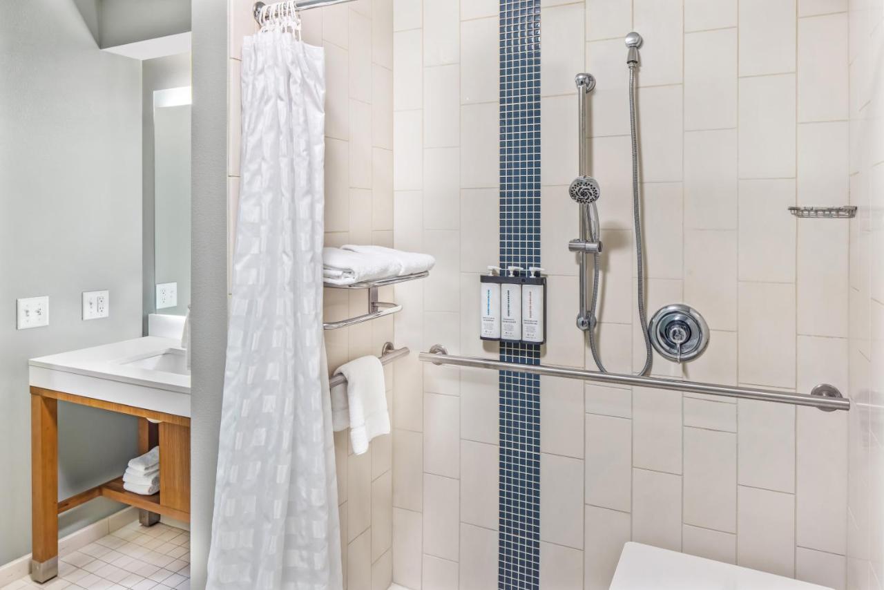 King Room with Shower - Disability Access at Hyatt Place Waikiki Beach