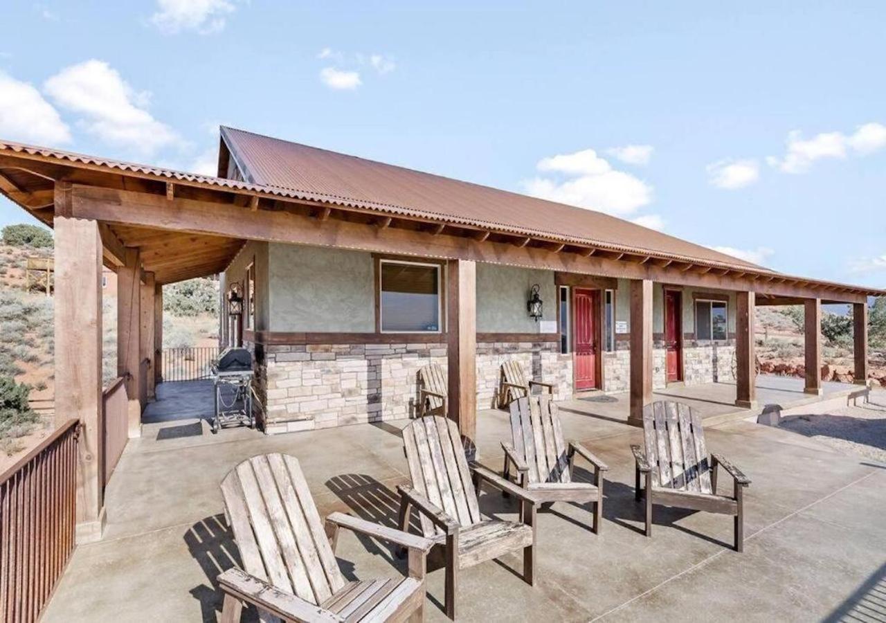 | Badlands Roost: a rustic-modern designed home