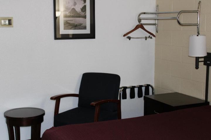 Queen Room at Aero Inn
