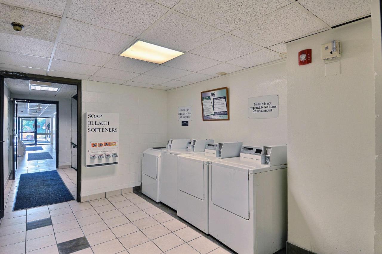 | Motel 6-Danvers, MA - Boston North