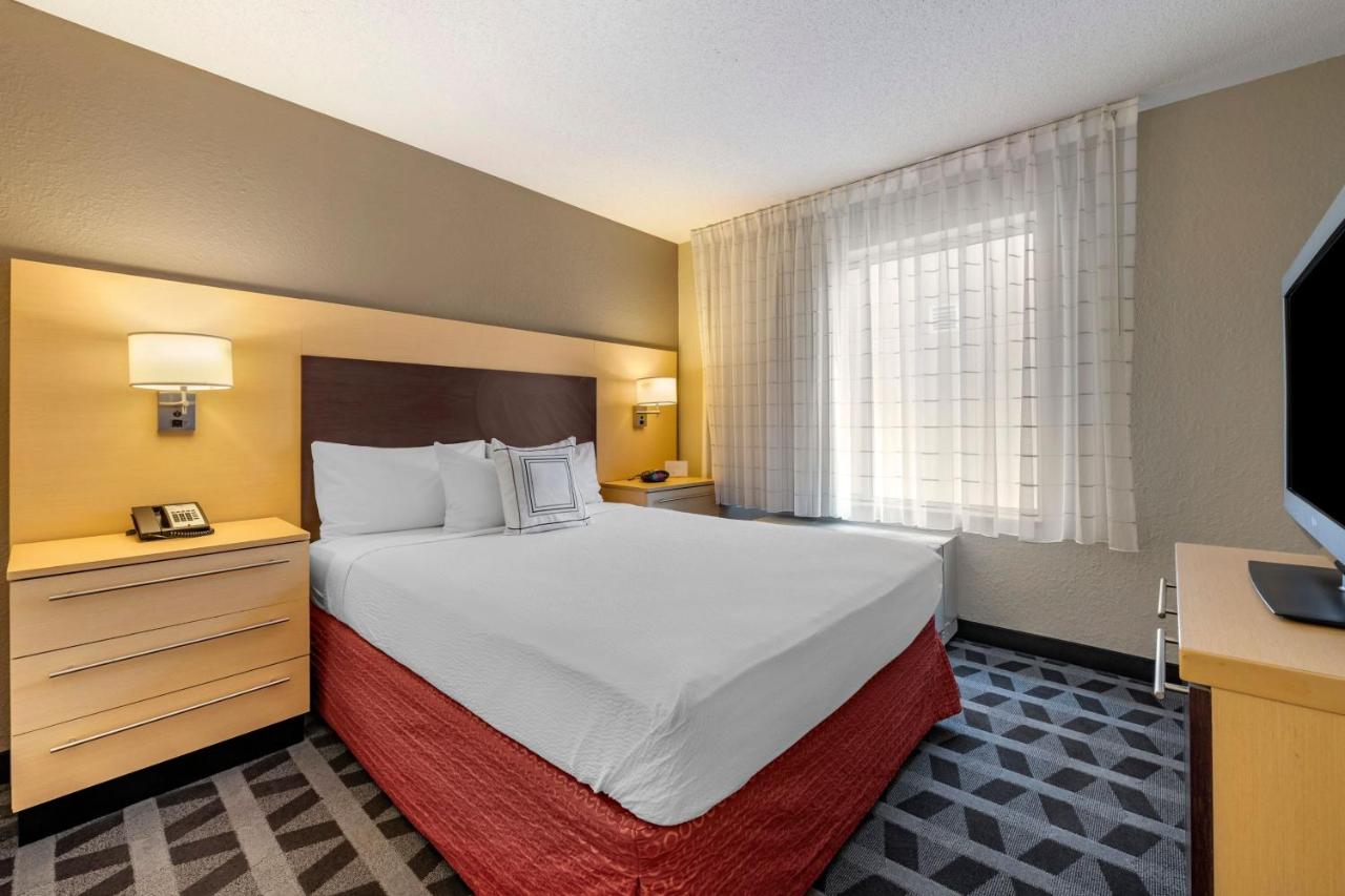 Two-Bedroom Suite at TownePlace Suites by Marriott Vincennes