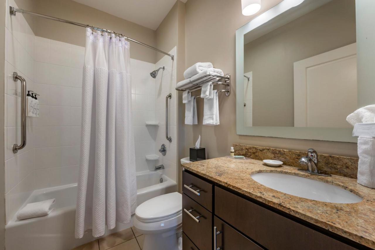 King Studio with Sofa Bed at TownePlace Suites by Marriott Vincennes