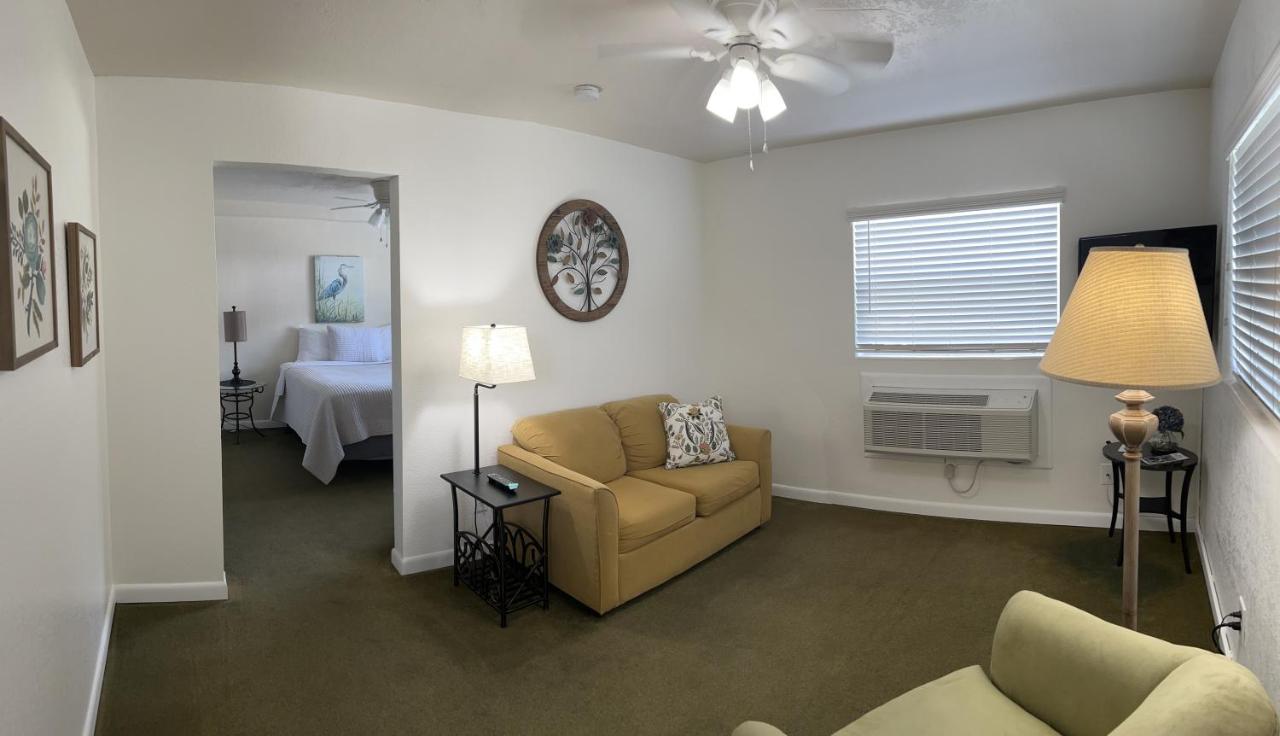 | Hontoon Landing Resort & Marina