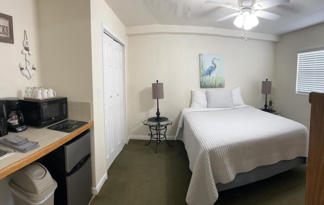 | Hontoon Landing Resort & Marina