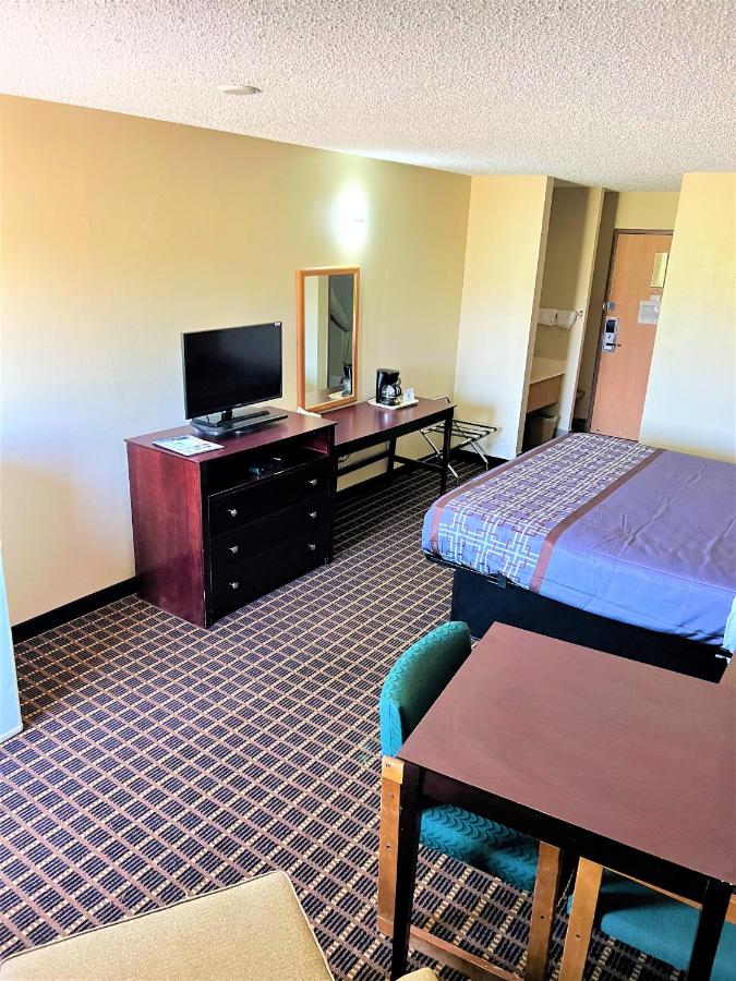 | Designer Inn and Suites