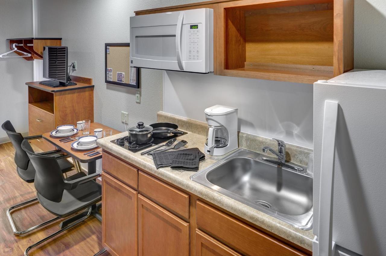  | Extended Stay America Select Suites - Kansas City - Stadium