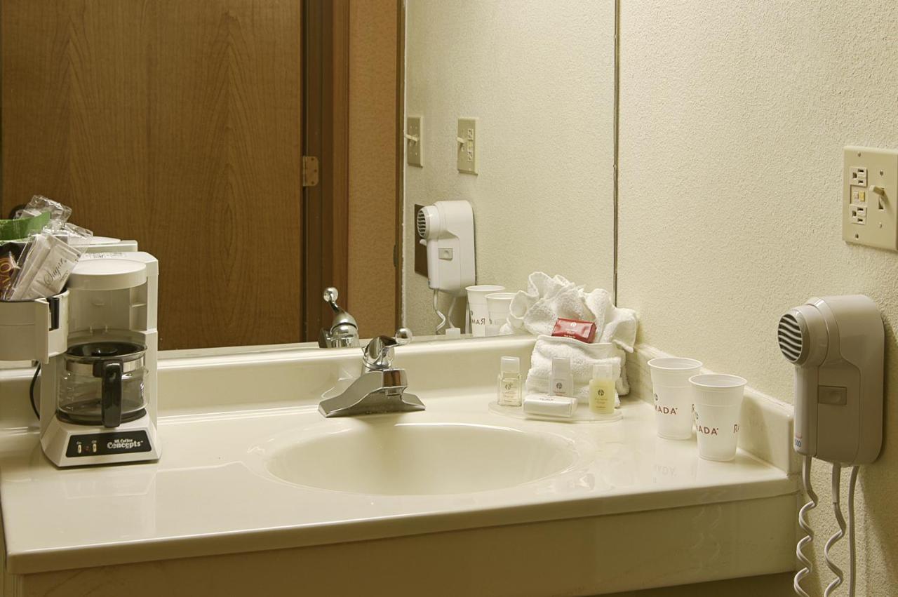 King Room - Pet Friendly at Ramada by Wyndham Bettendorf