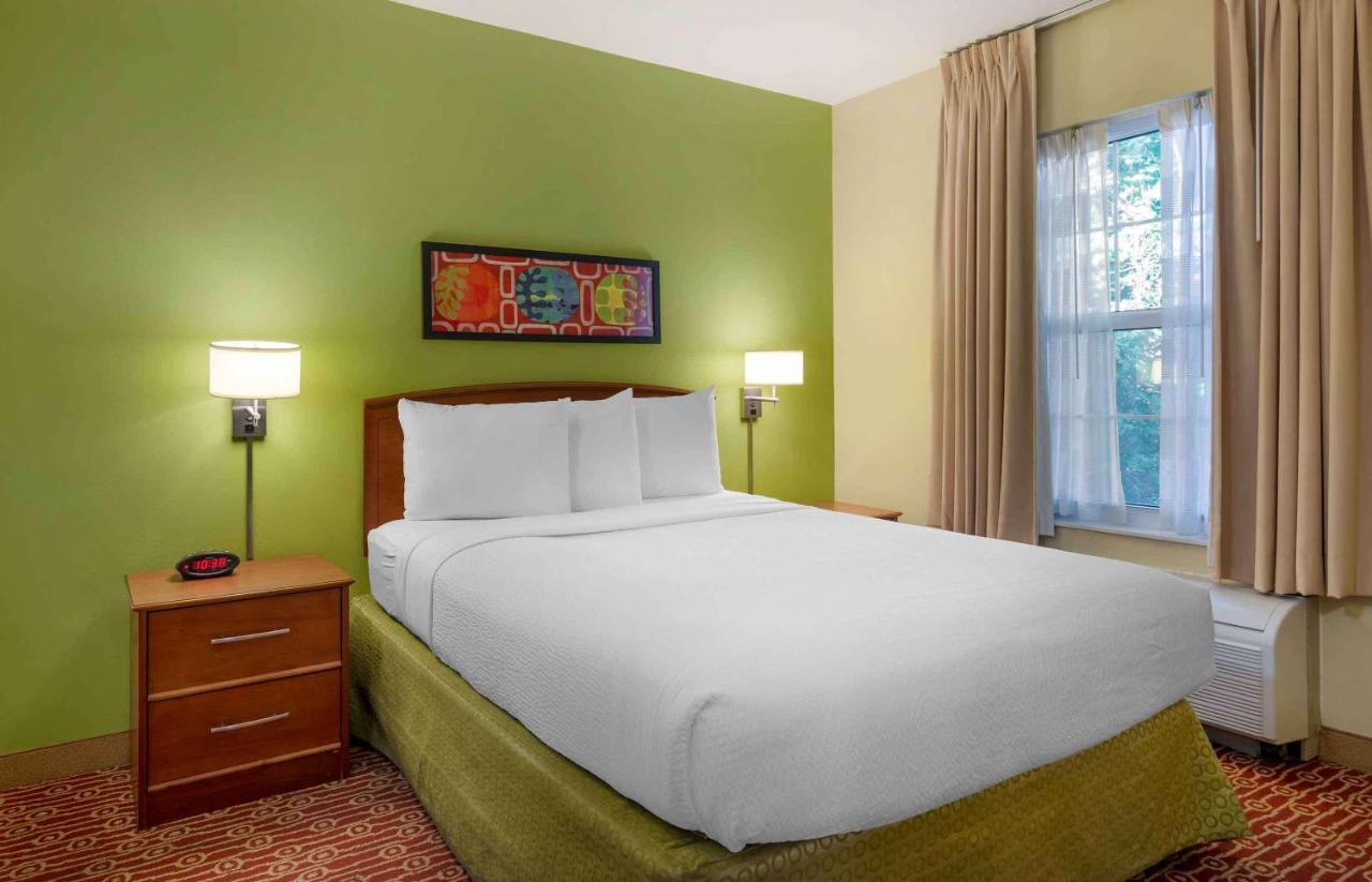 One Bedroom Suite with 1 Queen Bed - Non-Smoking at Extended Stay America Suites - Atlanta - Northlake