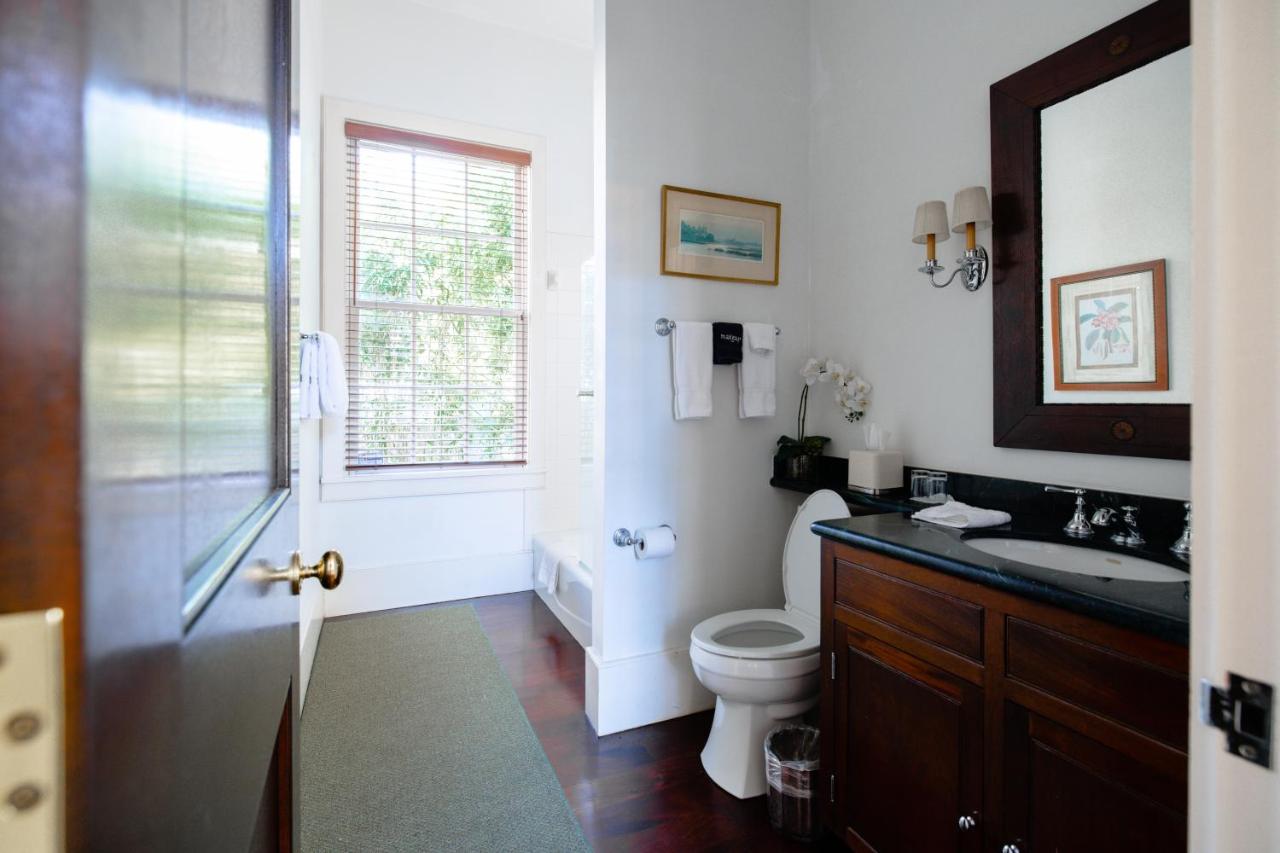 | Rhett House