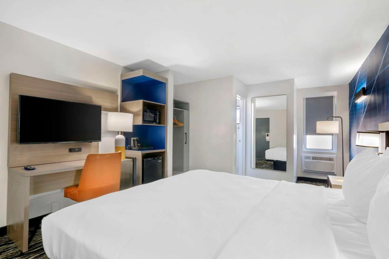  | Midtown Inn & Suites