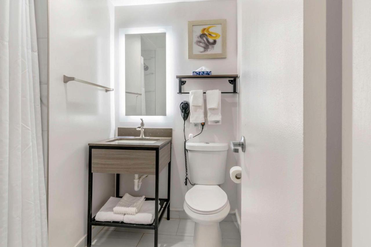  | Midtown Inn & Suites