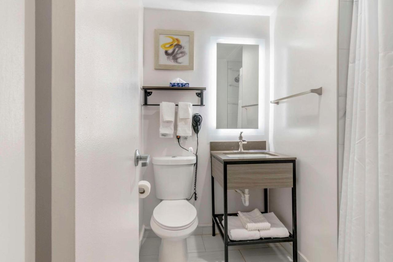  | Midtown Inn & Suites