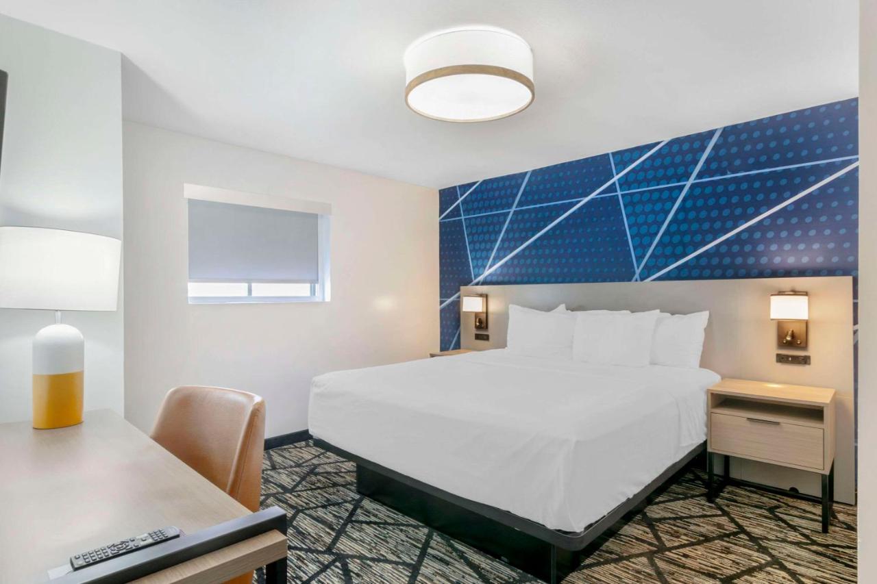  | Midtown Inn & Suites