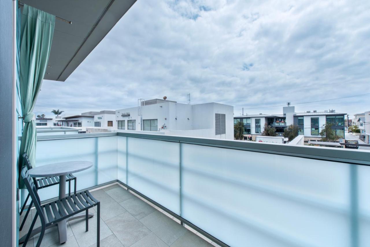 | Shade Hotel Manhattan Beach