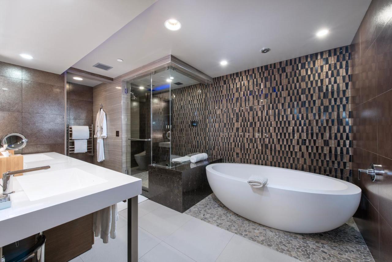 | Shade Hotel Manhattan Beach