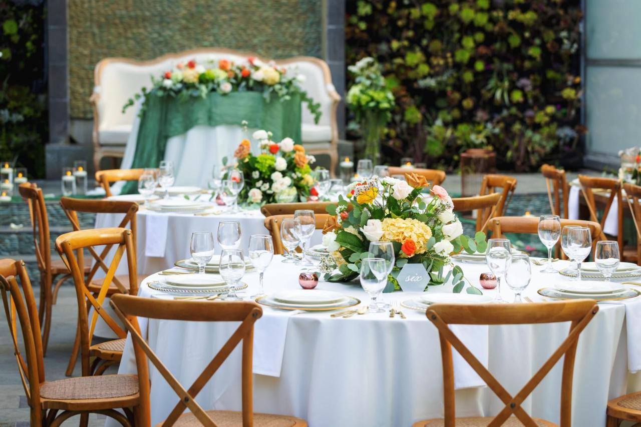 | Shade Hotel Manhattan Beach