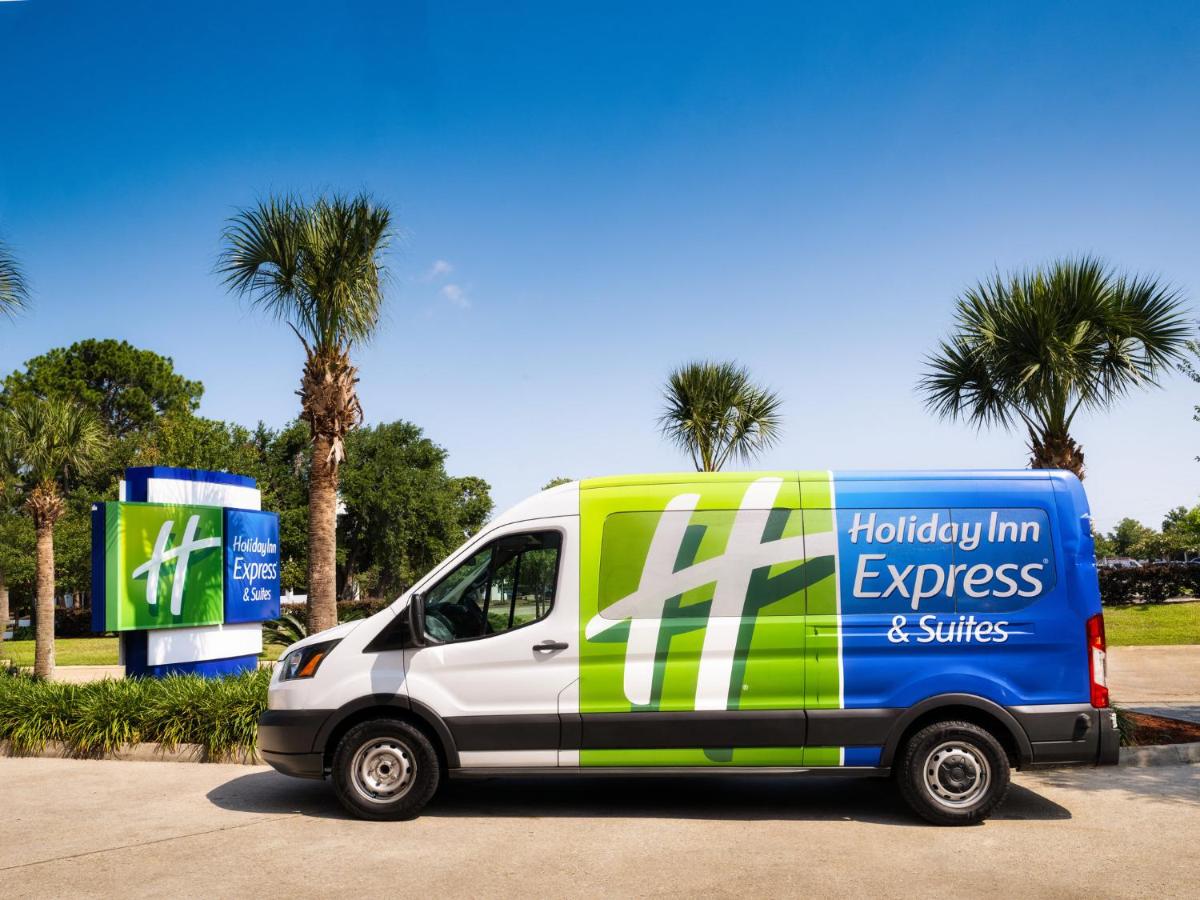 | Holiday Inn Express and Suites New Orleans Airport, an IHG Hotel