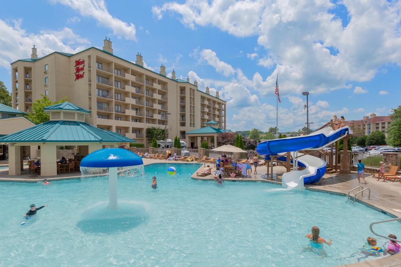Premier King with Fireplace, Jacuzzi, Sleeper Sofa - Hotel at Music Road Resort Hotel and Inn