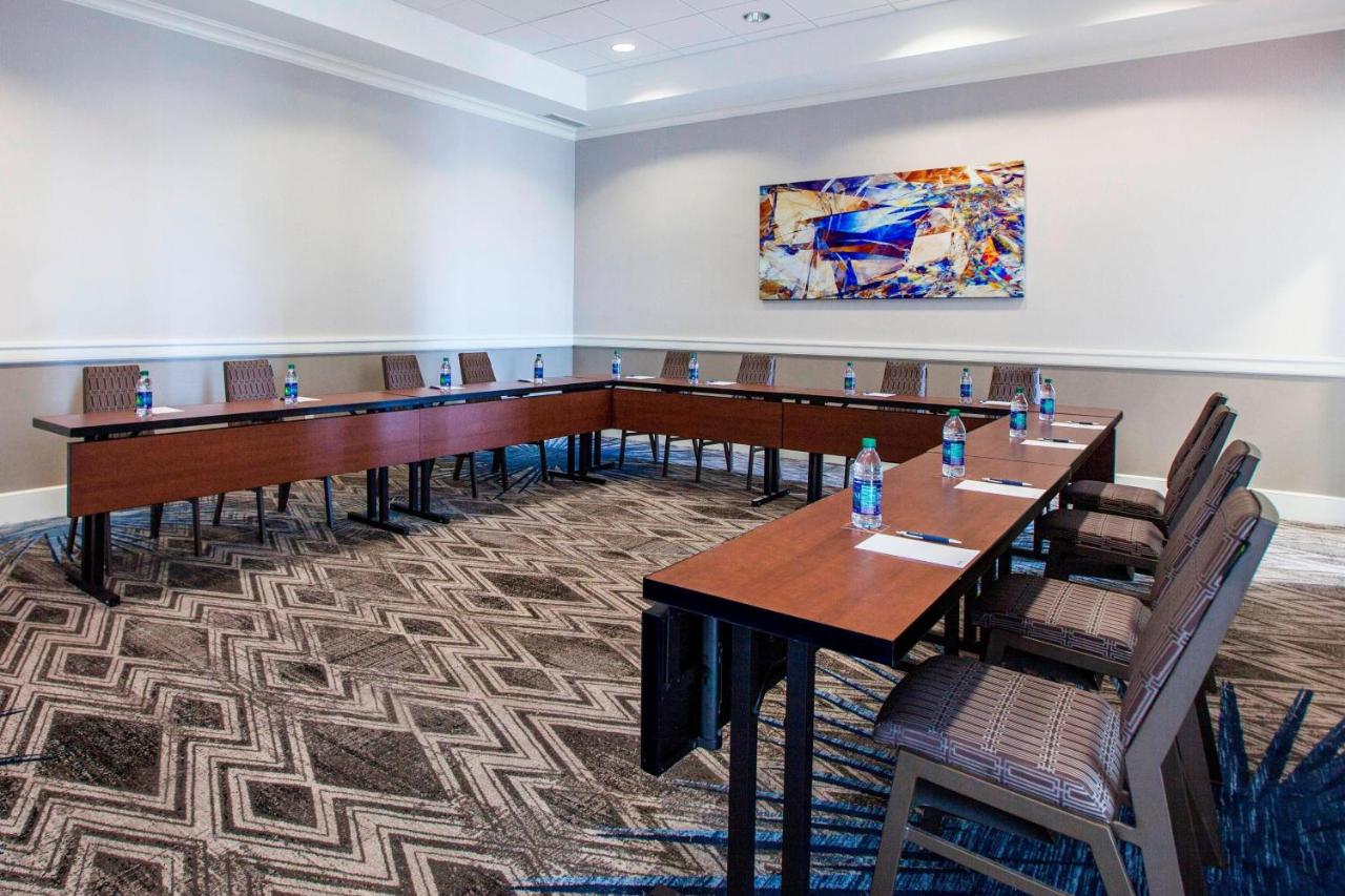 | Sheraton Jacksonville Hotel