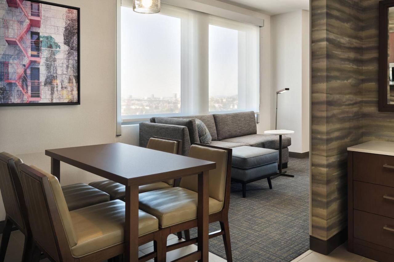 One-Bedroom Suite with Two Queen Beds and Sofa Bed at Residence Inn by Marriott Oakland Downtown