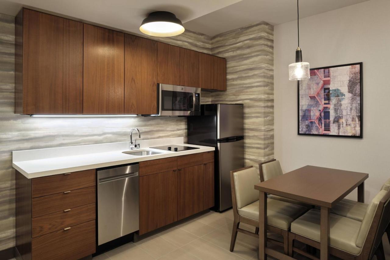 One-Bedroom Suite with Two Queen Beds and Sofa Bed at Residence Inn by Marriott Oakland Downtown
