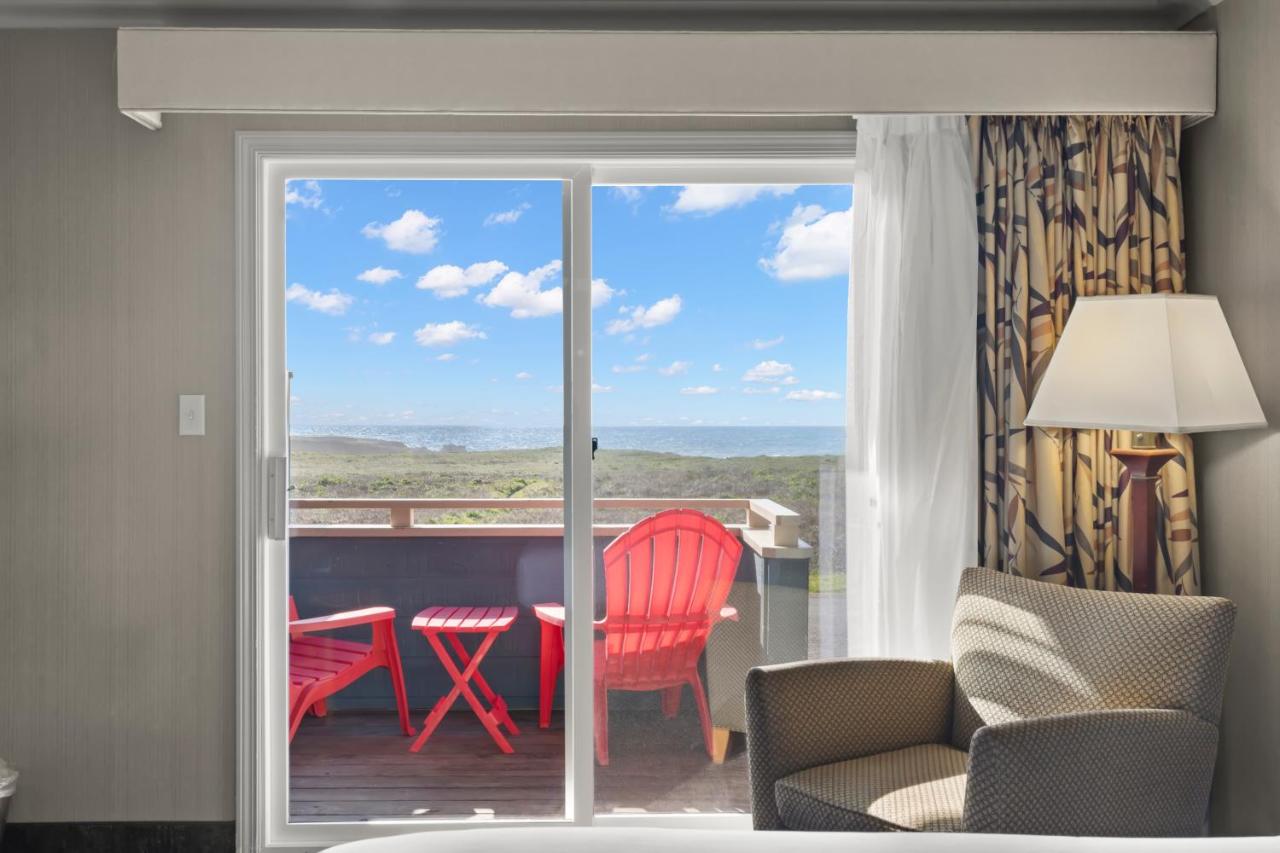  | Surf and Sand Lodge