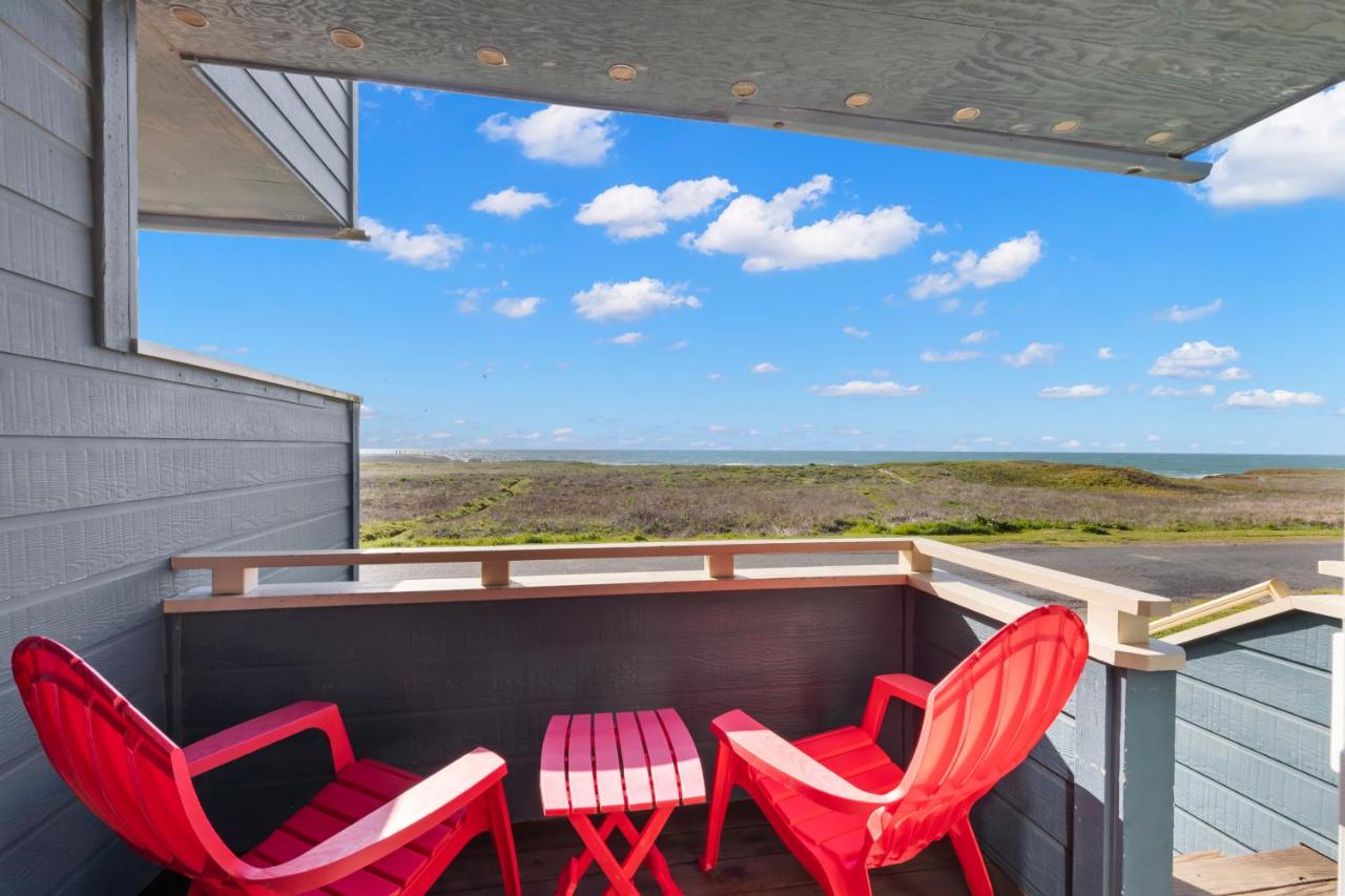  | Surf and Sand Lodge