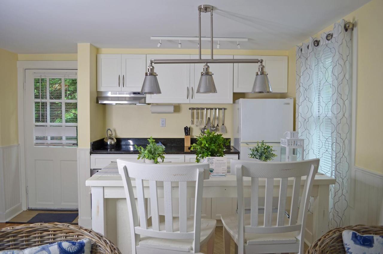 | Edgartown Commons Vacation Apartments