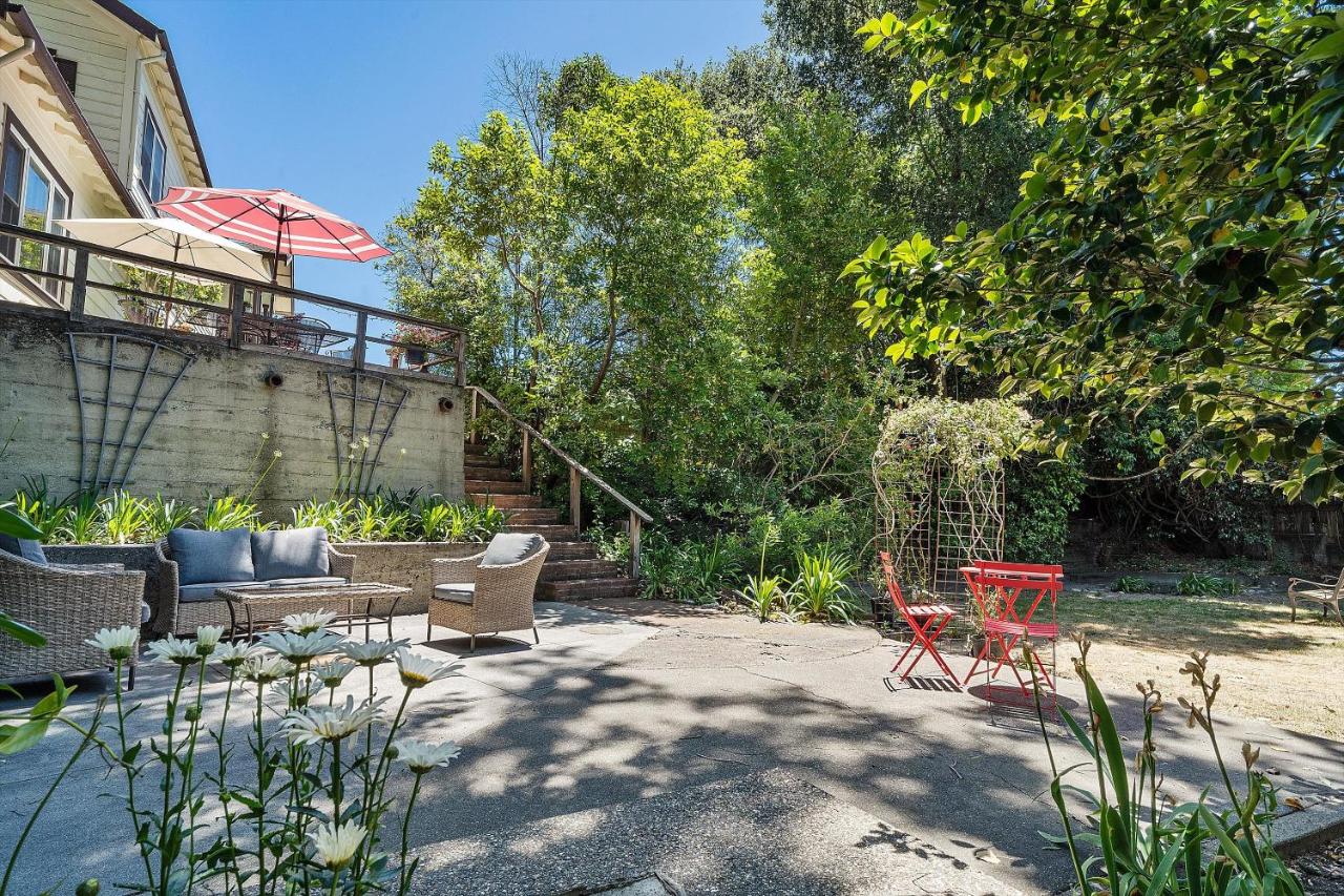  | Cinnamon Bear Creekside Inn