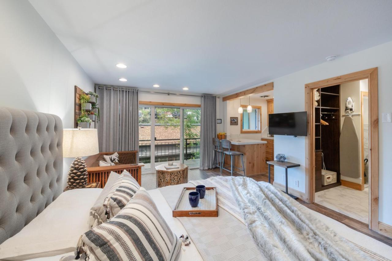 Junior Suite at Treasure Mountain Inn