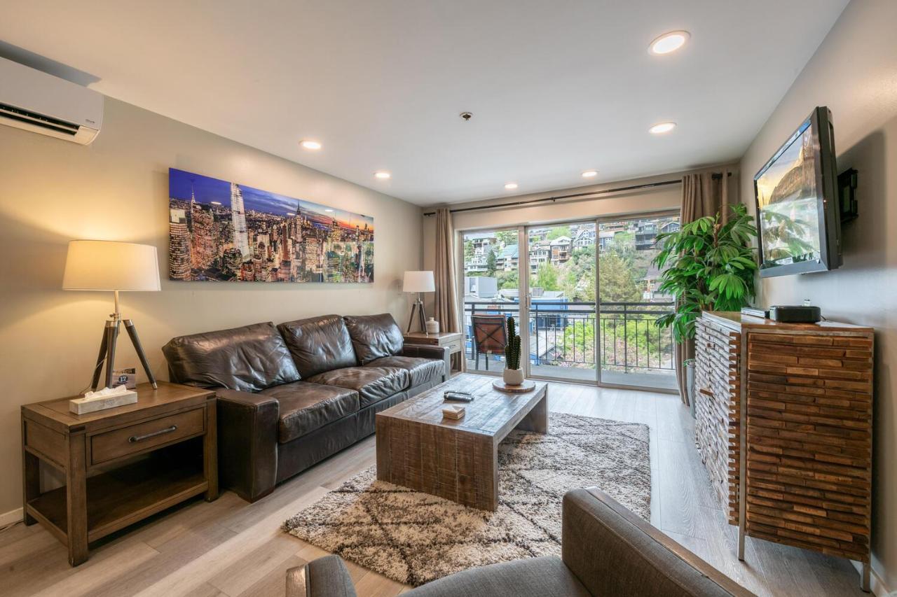 One-Bedroom Apartment at Treasure Mountain Inn