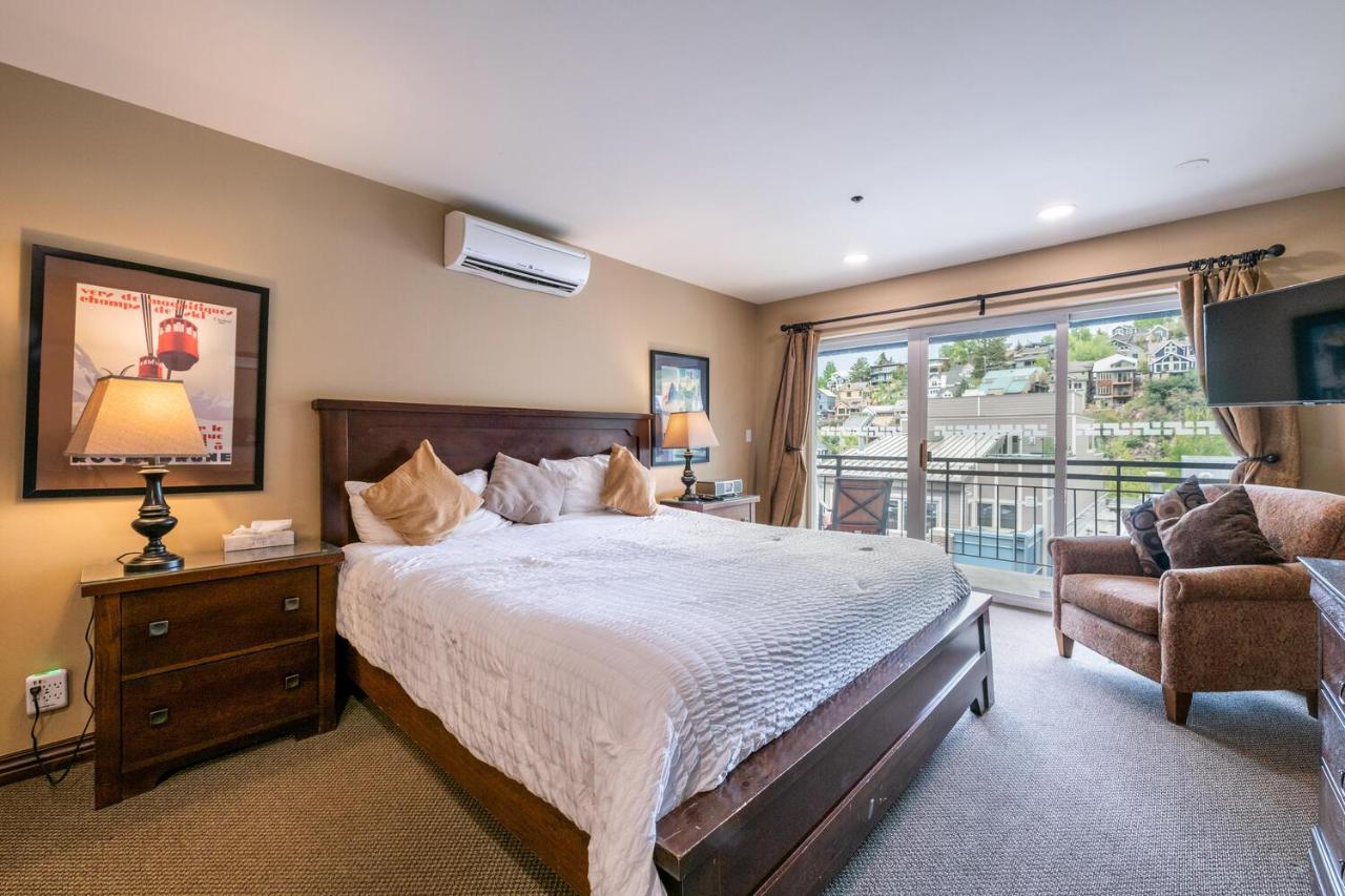 One-Bedroom Apartment at Treasure Mountain Inn