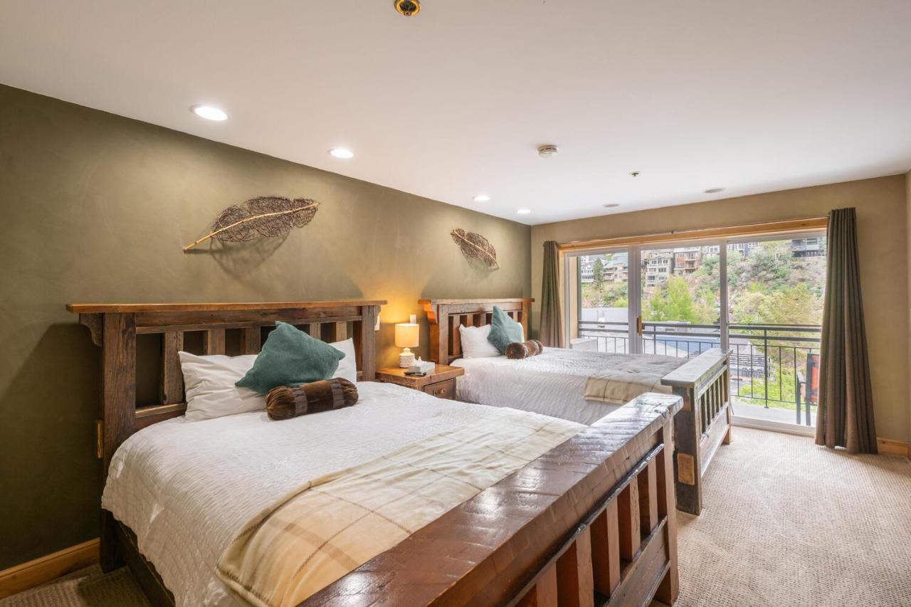 One-Bedroom Apartment at Treasure Mountain Inn