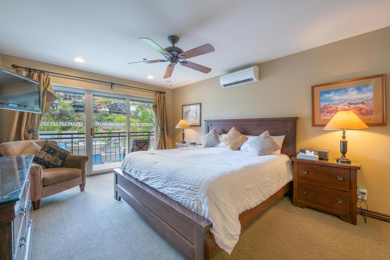 One-Bedroom Apartment at Treasure Mountain Inn
