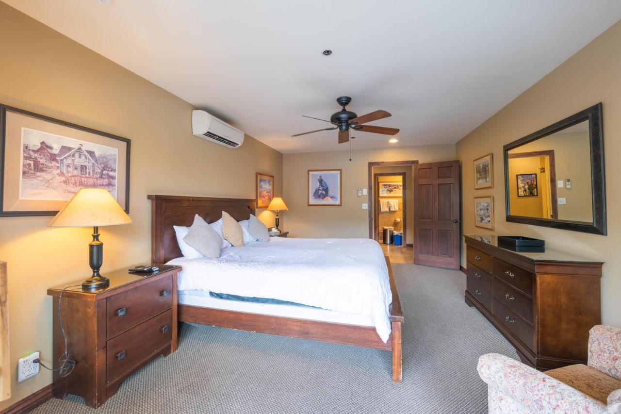 One-Bedroom Apartment at Treasure Mountain Inn
