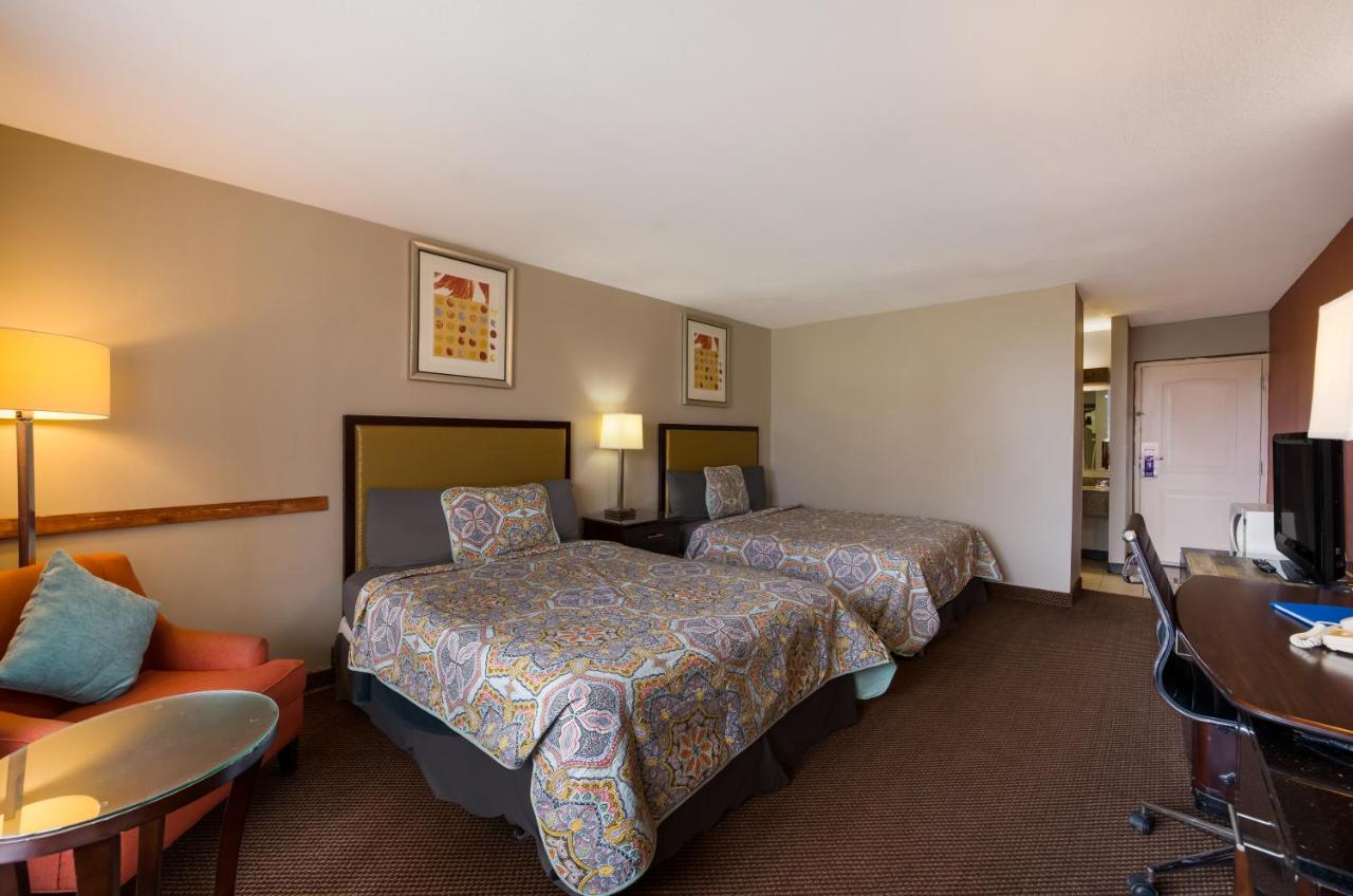 | Knights Inn Oakley