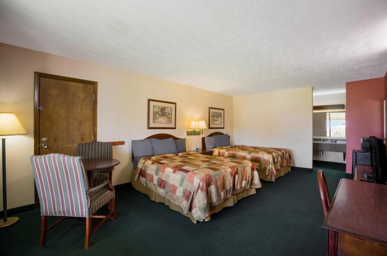 | Knights Inn Oakley